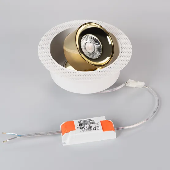 Фото #2 товара Светильник SP-PLURIO-BUILT-TRIMLESS-R160-9W Day4000 (WH-BRS, 36 deg, 230V) (Arlight, IP20 Металл, 3 года)
