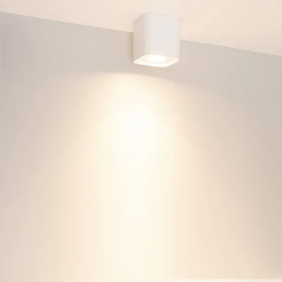 Фото #3 товара Светильник SP-ACENTO-S95x95-10W Warm3000 (WH, 20-45 deg, 230V) (Arlight, IP20 Металл, 5 лет)