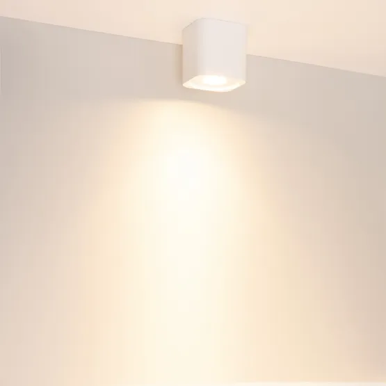 Фото #3 товара Светильник SP-ACENTO-S95x95-10W Warm2700 (WH, 20-45 deg, 230V) (Arlight, IP20 Металл, 5 лет)